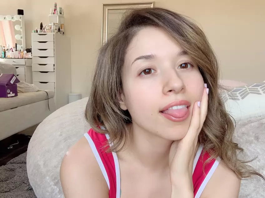 Pokimane without makeup caused many reactions!
