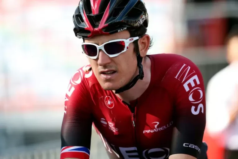 Geraint Thomas has extended his contract with Ineos Grenadiers