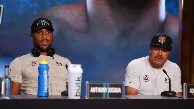 Anthony Joshua's coach: "Joshua was mentally defeated since.."