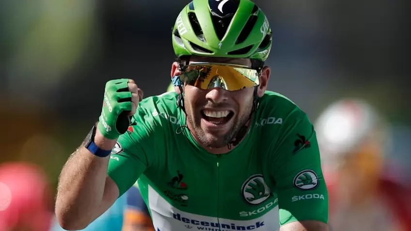 Mark Cavendish apologized after the incident