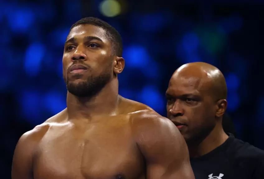 Anthony Joshua denies negotiating with Dillian Whyte: He deleted the Instagram post
