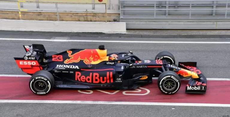 Red Bull Halts Development on Record-Breaking RB19 for 2024 Focus