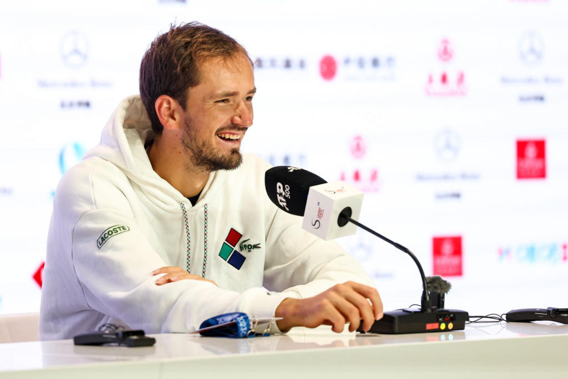 Alacaraz finirà l'anno davanti a Djokovic