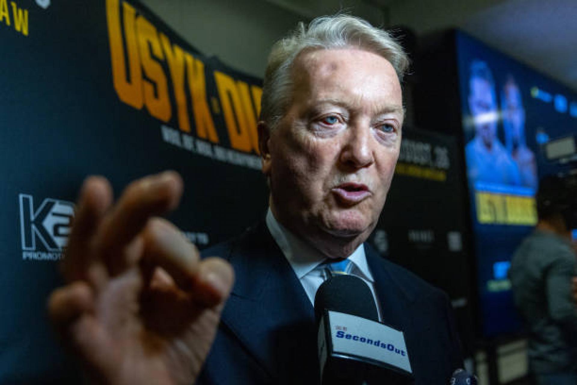 Frank Warren crede che Anthony Joshua non accetterà uno scontro con Zhilei Zhang