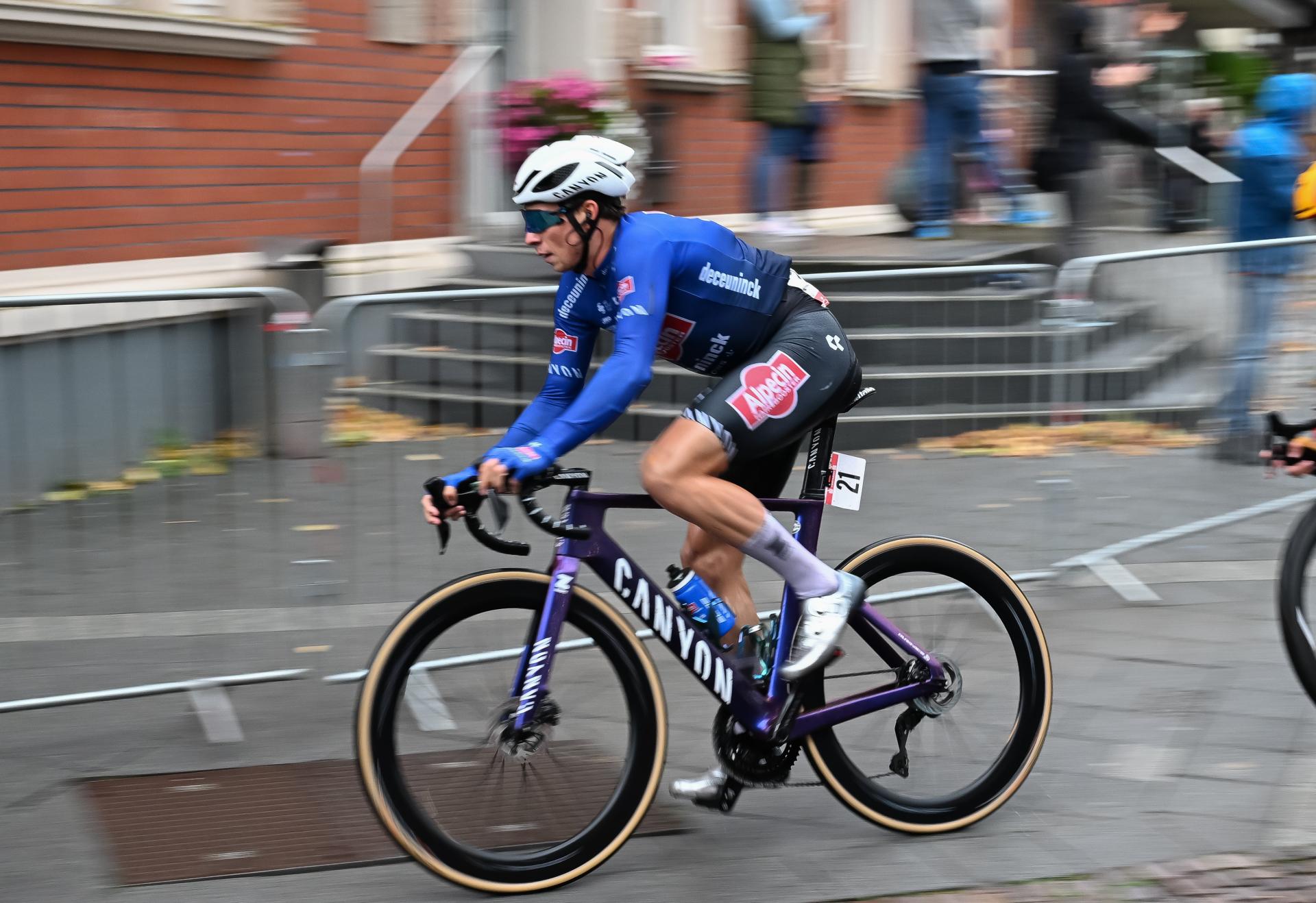 Jasper Philipsen trionfa nella gara di apertura del Tour di Turchia 2023