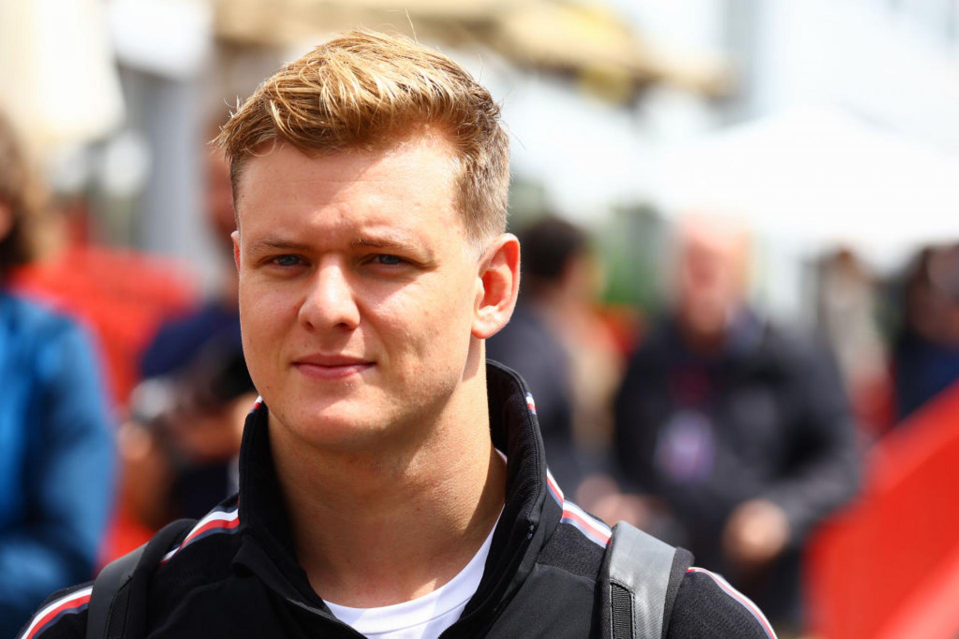 Mick Schumacher dovrebbe dimenticare il suo nome e crescere come persona