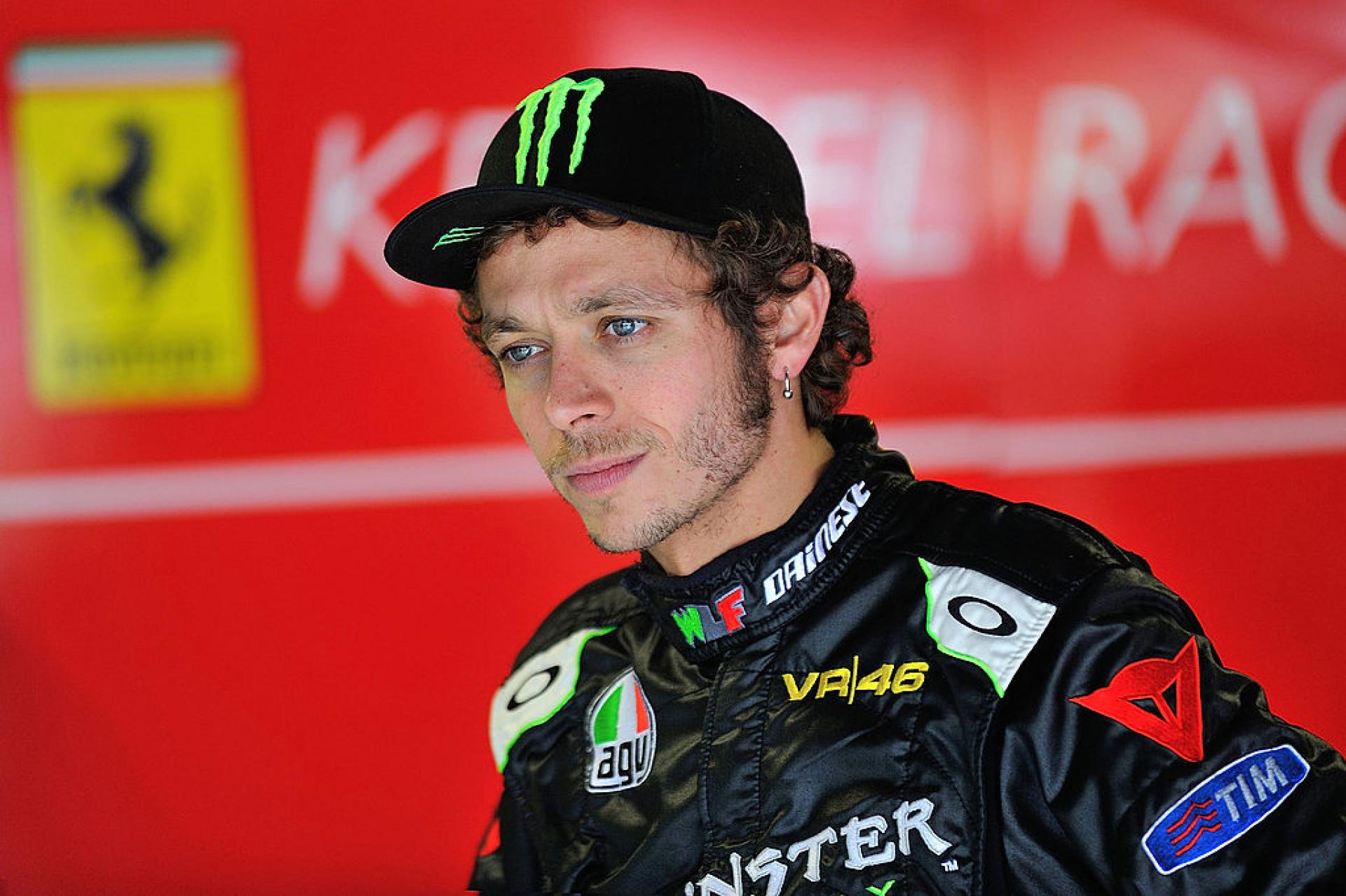 "Valentino Rossi mi chiedeva sempre prima di andare a dormire se le scenette erano preparate."