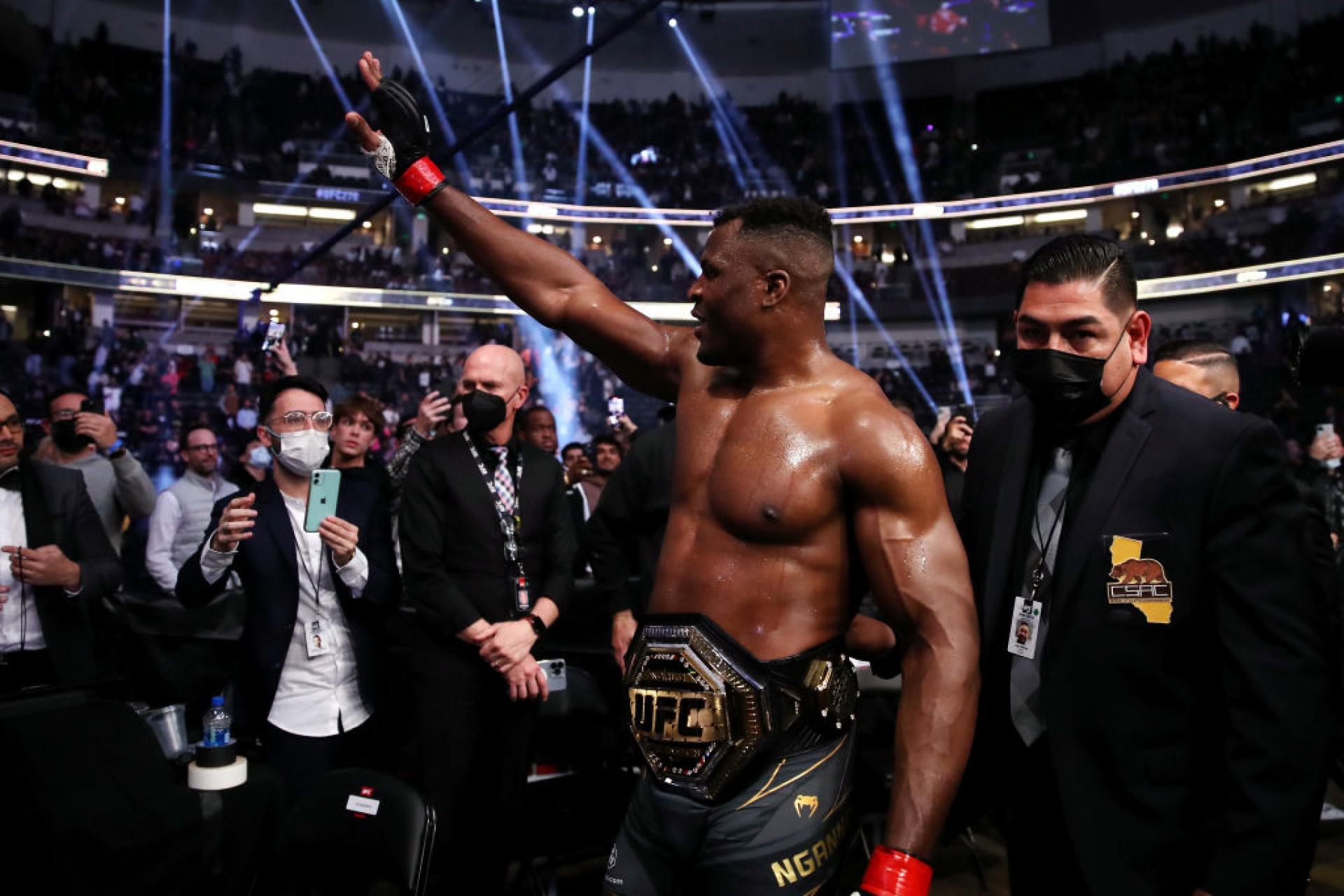 Francis Ngannou può prevedere una vittoria ad eliminazione diretta contro Anthony Joshua