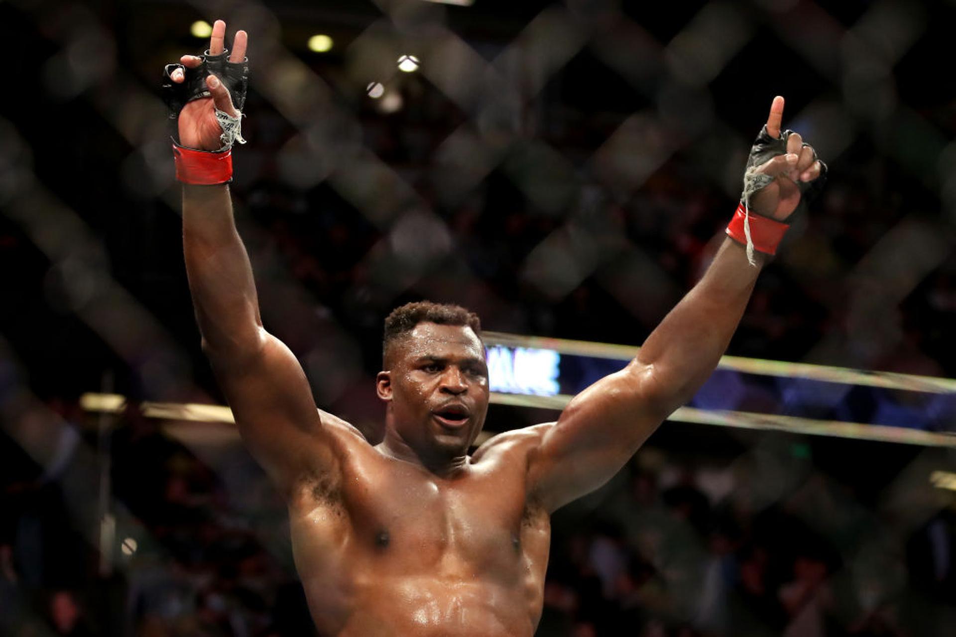 Francis Ngannou può prevedere una vittoria ad eliminazione diretta contro Anthony Joshua