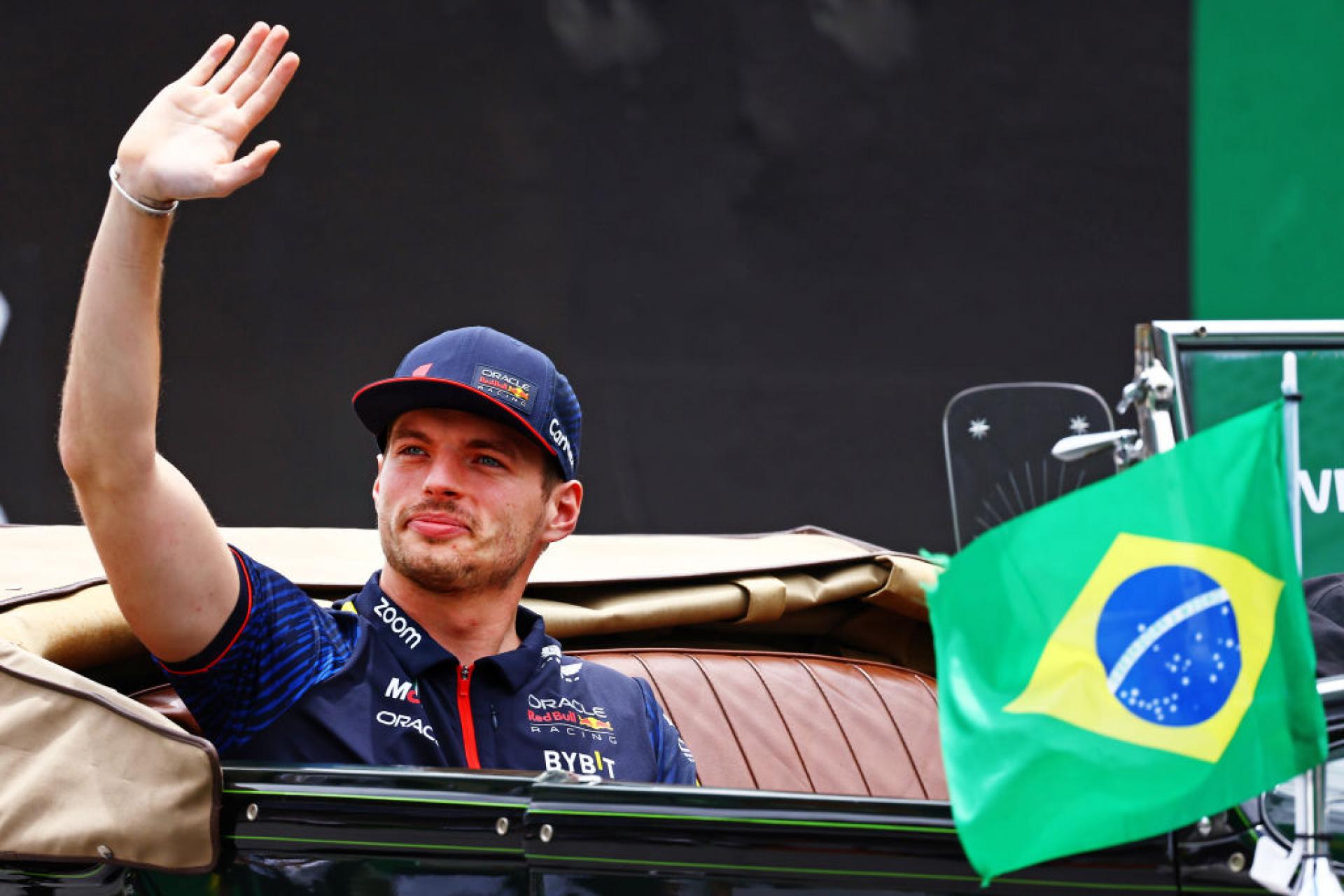 Lewis Hamilton non è un nerd come Max Verstappen