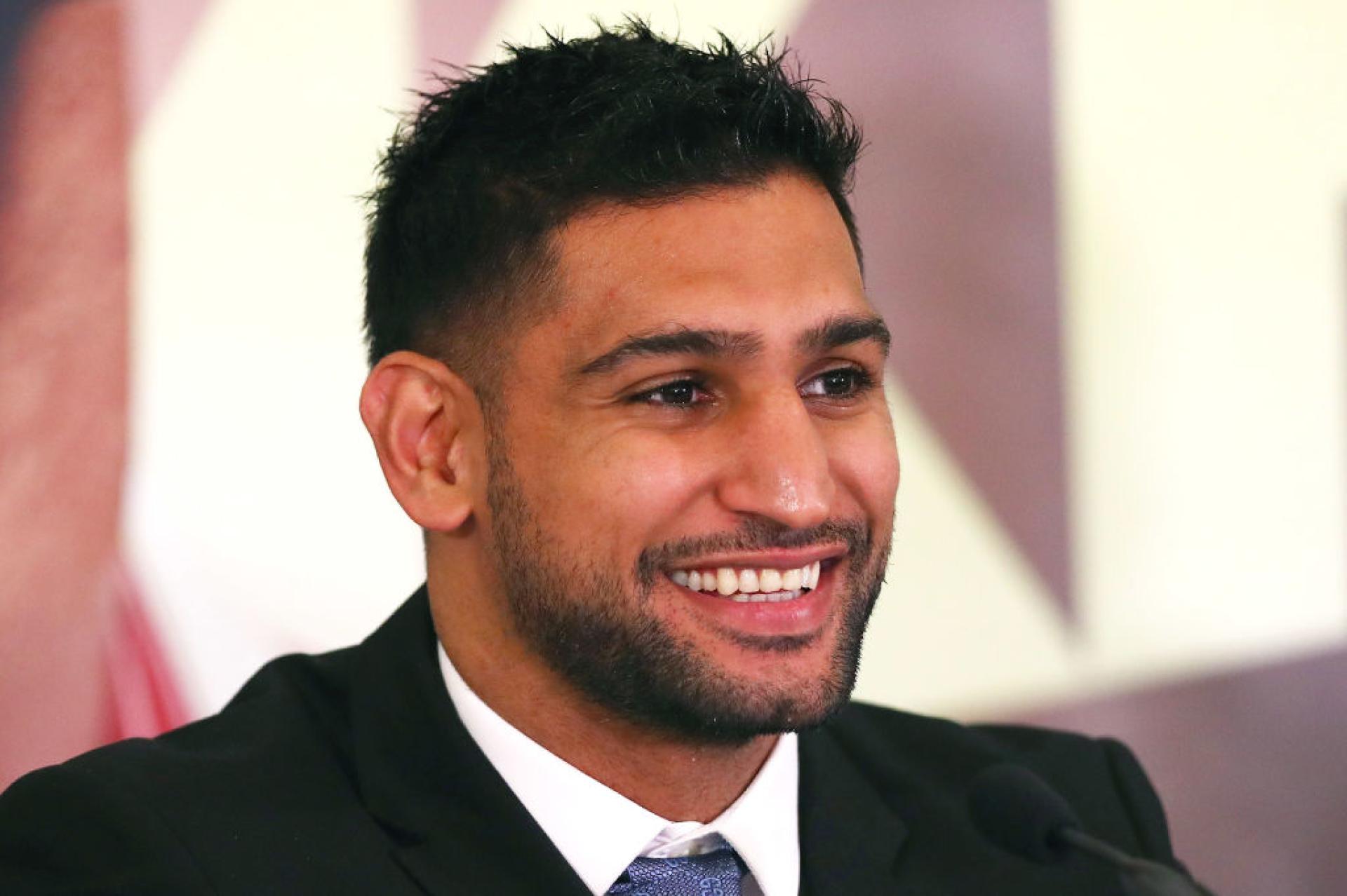 Amir Khan elogia Joshua come un grande combattente ma crede che sia più facile da colpire di Fury