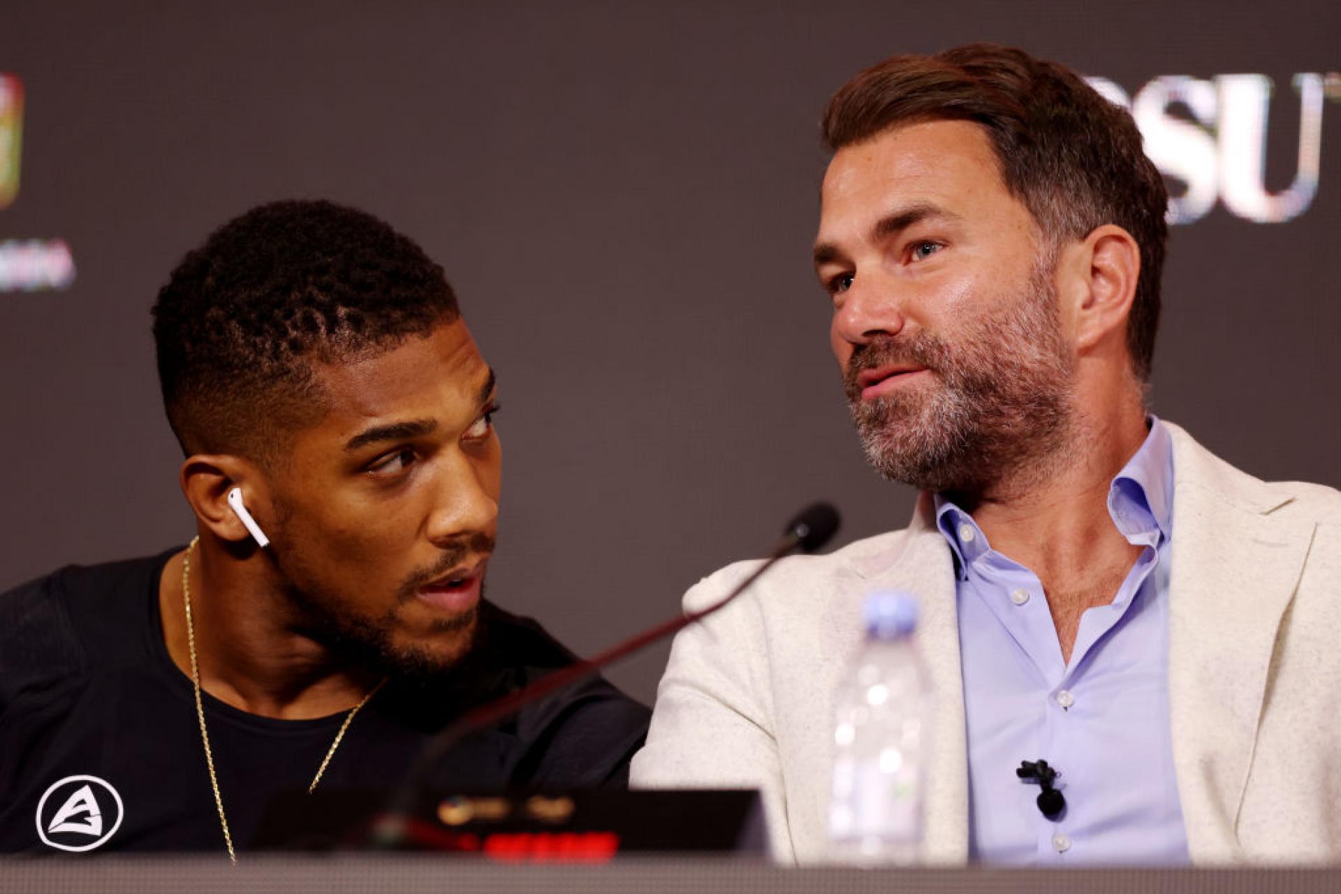Eddie Hearn si rivolge ai critici e spiega la scelta di Anthony Joshua di affrontare Ngannou