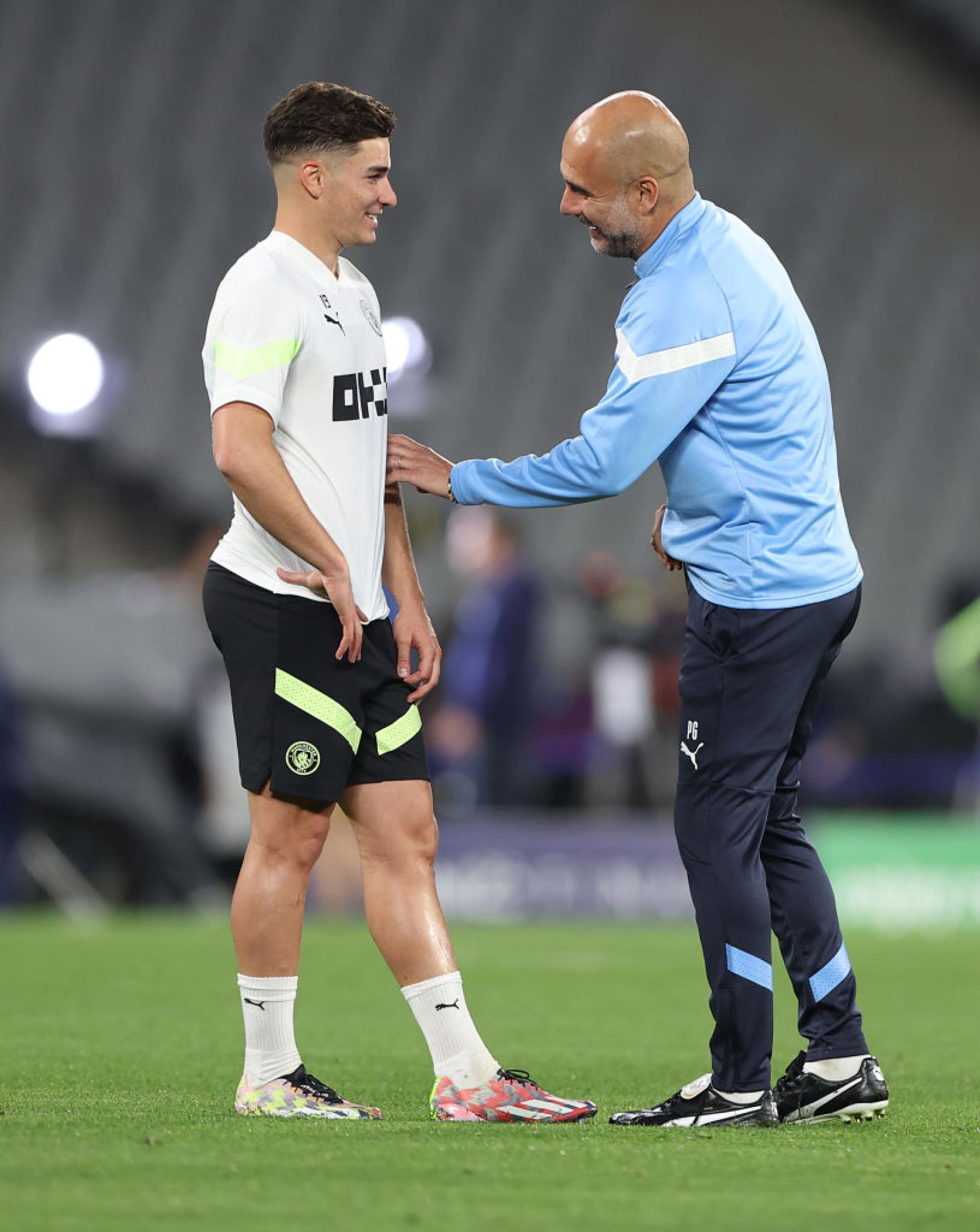 La reazione di Pep Guardiola alla vittoria contro il Burnley e la prestazione di Julian Alvarez