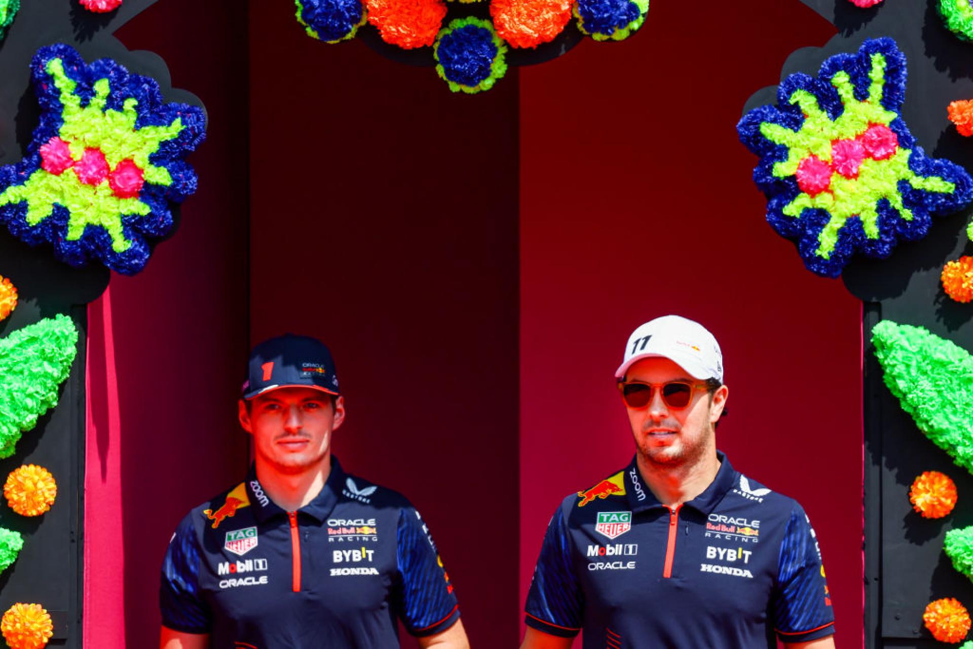 Sergio Perez e Max Verstappen commentano Christian Horner sotto inchiesta