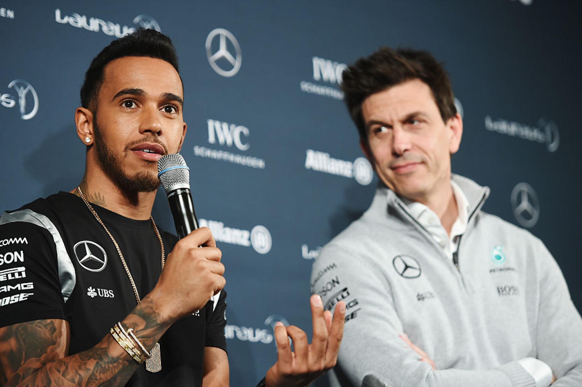 Toto Wolff affronta le preoccupazioni sulla condivisione di informazioni da parte di Hamilton con la Ferrari