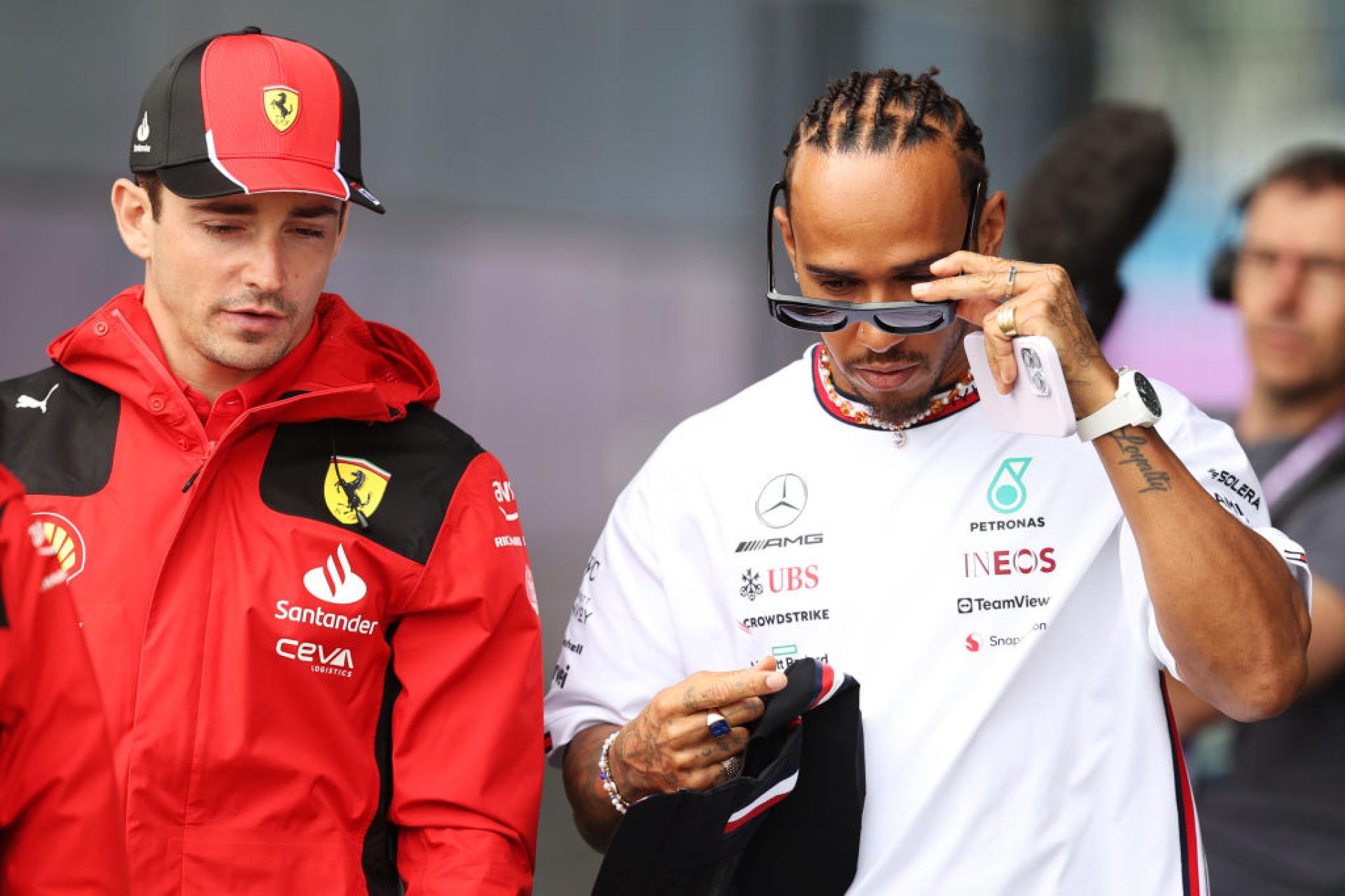 Charles Leclerc condivide i suoi pensieri sulla possibilità che Lewis Hamilton costituirà una minaccia