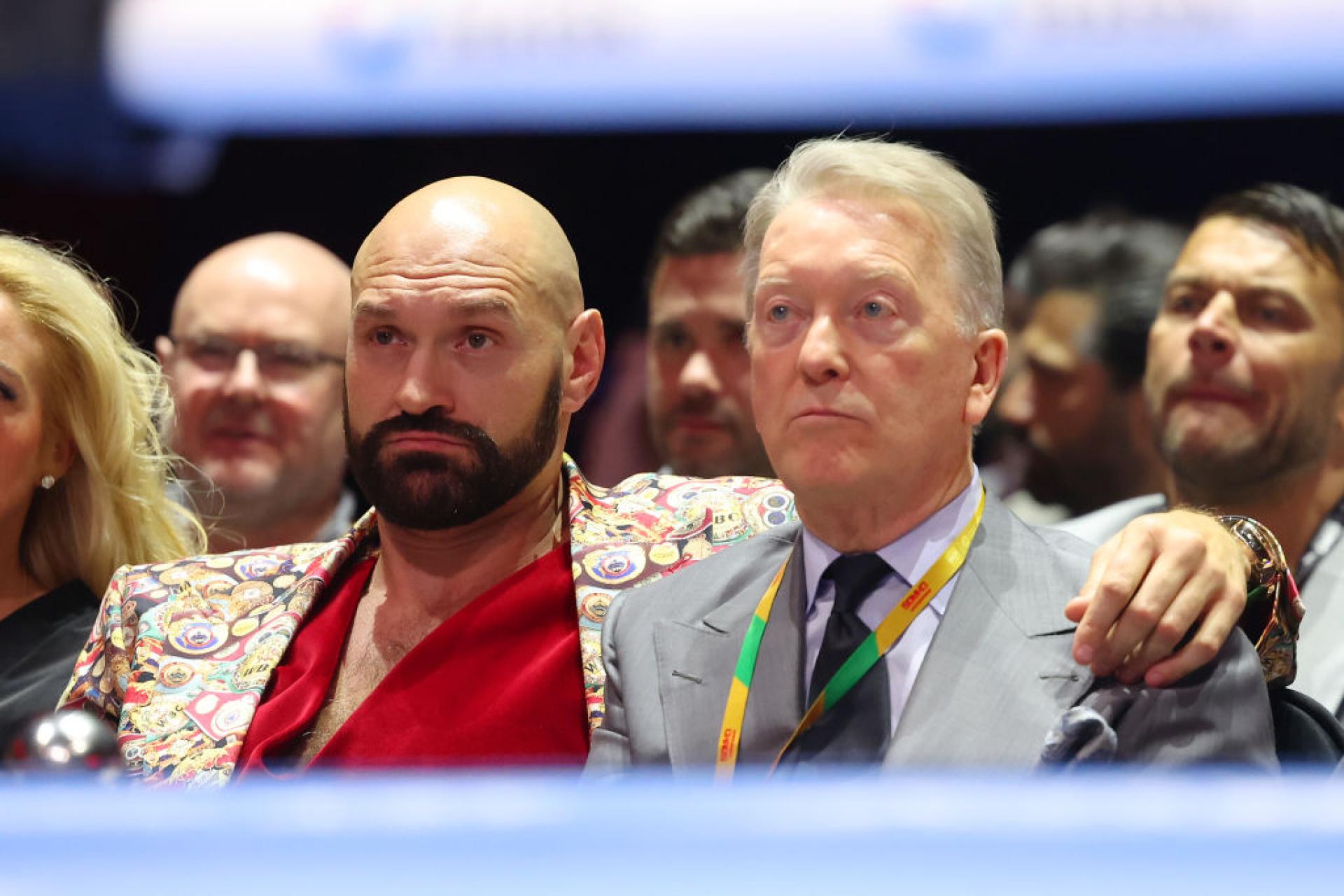 Frank Warren ha annunciato due partite tra Tyson Fury e Anthony Joshua