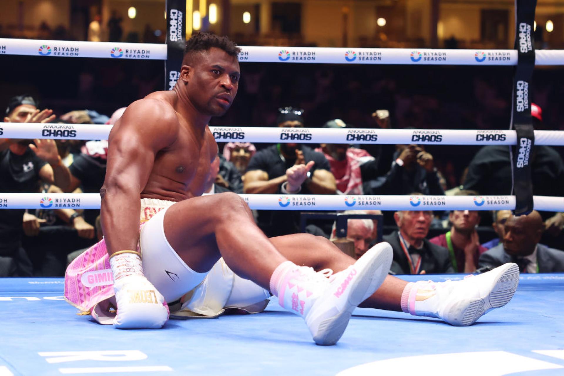 Il viaggio nella boxe dei pesi massimi di Ngannou probabilmente finisce