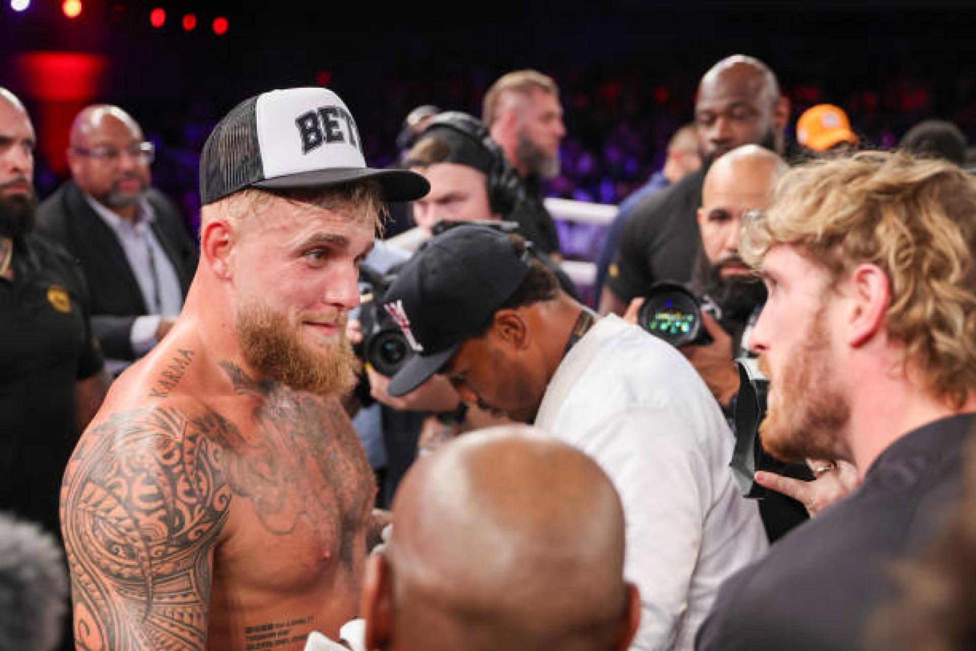 Jake Paul risponde a Logan Paul per aver affermato che gli era stato offerto di combattere Mike Tyson